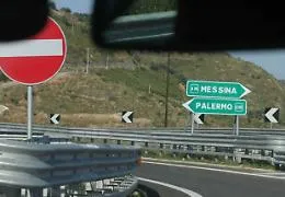 A20 Messina-Palermo, barriere a rischio crollo: scattano nuovi limiti e restrizioni per le corsie