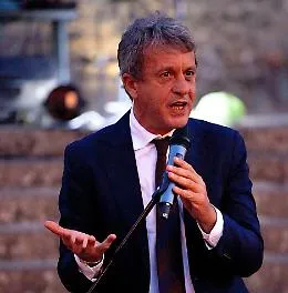 Centrosinistra, Montalto (Avs): &laquo;Basta litigi social e basta corteggiamenti a De Luca, serve l'unit&agrave;&raquo;