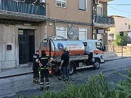 Emergenza acqua a Trapani: poche autobotti e mancano gli autisti. Il Comune chiede aiuto