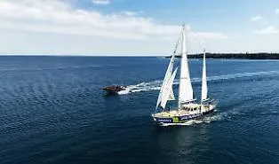 Migranti, scatta fermo per Humanity 2 dopo lo sbarco a Lampedusa