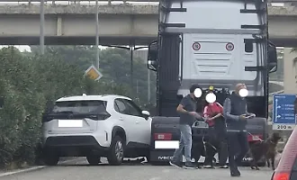 Ragusa mare, scontro tra un'auto e un mezzo pesante