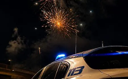 Modica, esplosione non autorizzata di fuochi d'artificio: denunciato un 22enne