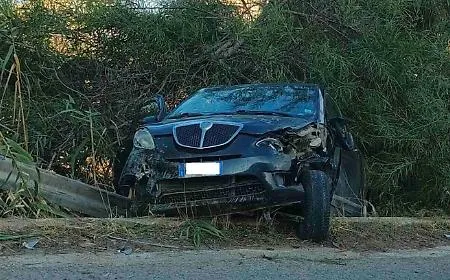 Violento scontro tra due auto sulla Scoglitti-Santa Croce