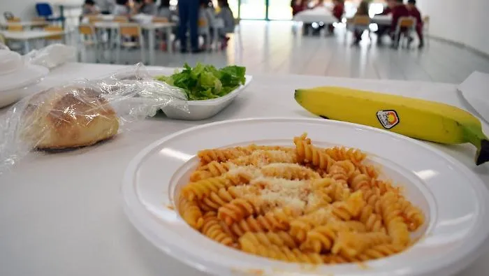 Sciacca,  spesa mensa scolastica "non indispensabile": genitori si autotassano