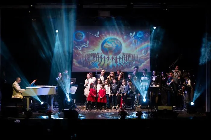 Note di solidariet&agrave;: Shine in concerto per Emergency al Teatro Perracchio a Ragusa