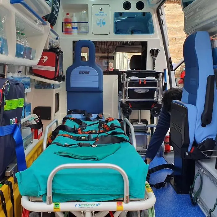 Scicli, scontro tra una moto e un'ambulanza privata: grave un giovane centauro