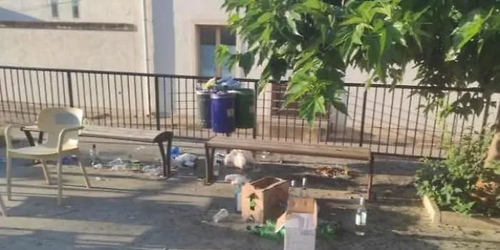 Marina di Ragusa, un altro sabato notte di caos e degrado