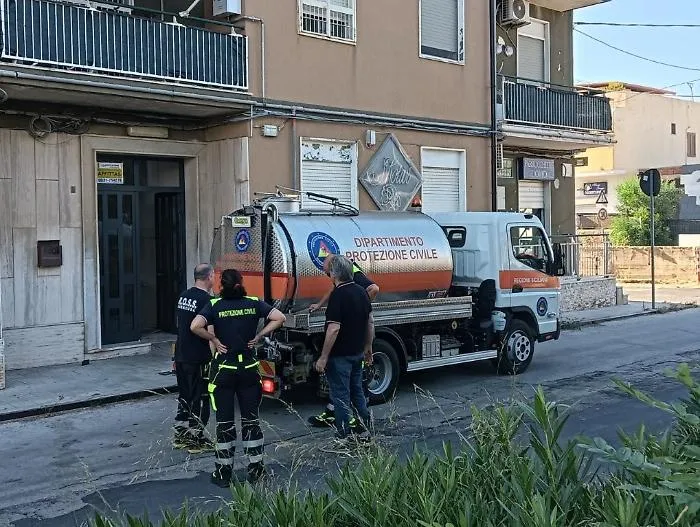 Acqua ancora a singhiozzo, intervento della Protezione civile