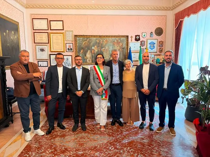 La Giunta Monisteri rif&agrave; il look, tre nuovi ingressi tutti in quota Forza Italia