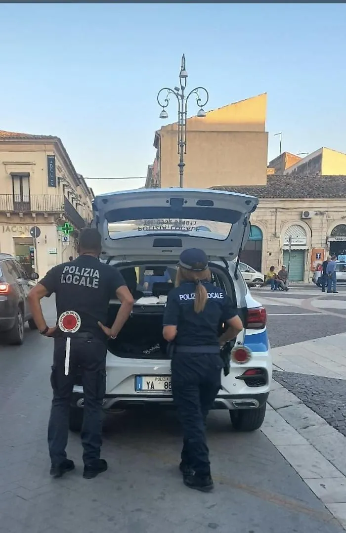 Vittoria, sequestrati sei monopattini