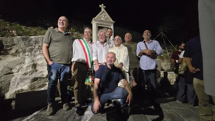 Giarratana, inaugurata la nuova edicola votiva della Madonna delle Grazie nel ricordo del compianto don Marco Fiore