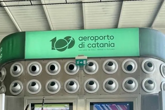 Aeroporto di Catania: voli dirottati, cancellati o riprogrammati per la cenere dell'Etna. Ecco l'elenco completo