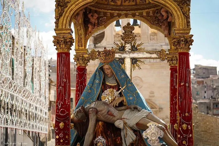 Monterosso Almo, verso le fasi clou della festa in onore dell'Addolorata