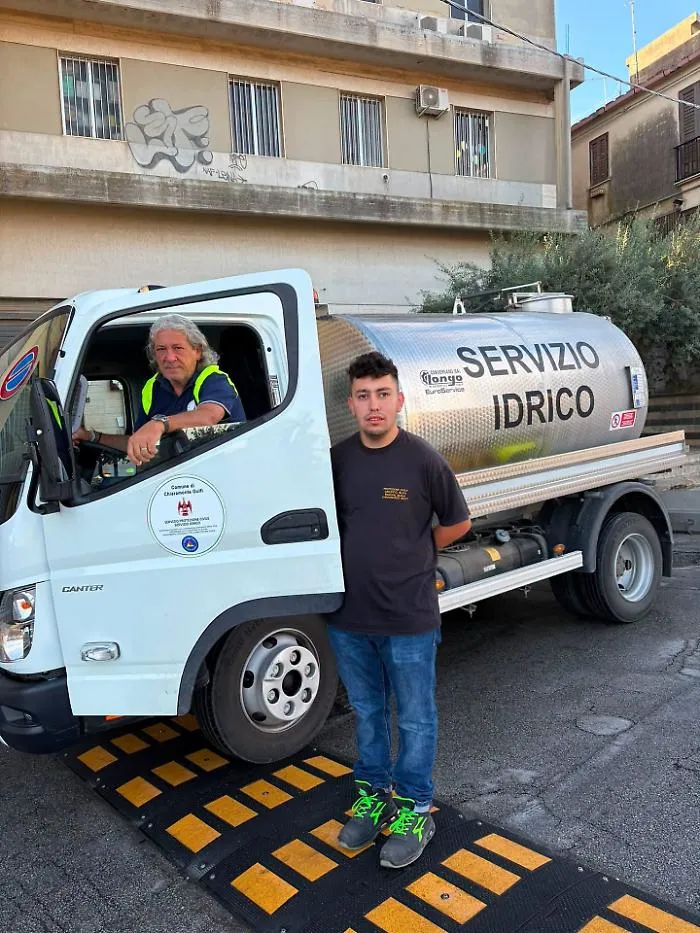 Emergenza idrica ad Acate, il sindaco di Chiaramonte ringrazia i "suoi" operatori della protezione civile