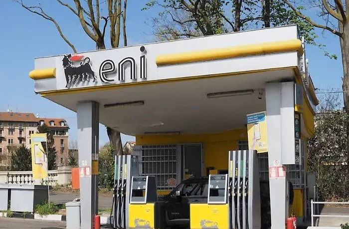 Dove trovare in Sicilia il diesel e la benzina scontati: l&rsquo;elenco dei distributori Eni con il tetto prezzi provincia per provincia
