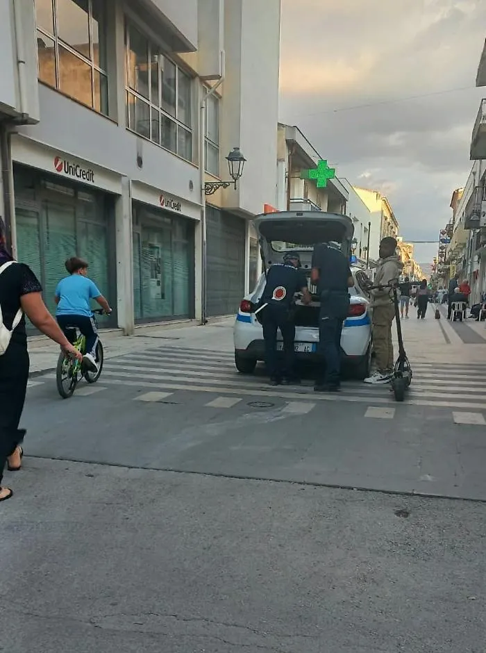 Vittoria, giro di vite in centro storico: sequestrati cinque monopattini