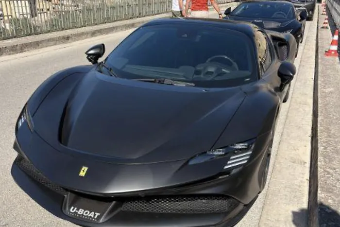 Le supercar invadono Modica