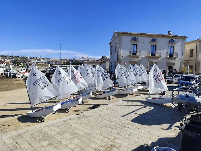 Settimana della vela a Donnalucata condizionata dal maltempo, vince lo spirito sportivo